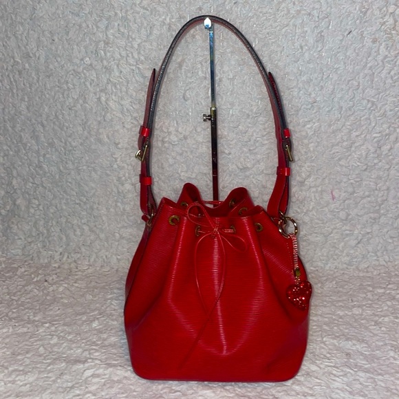 Louis Vuitton NoΓ© Epi Leather Drawstring Bucket Shoulder Bag Purse in Red AR1915 - Picture 3 of 17